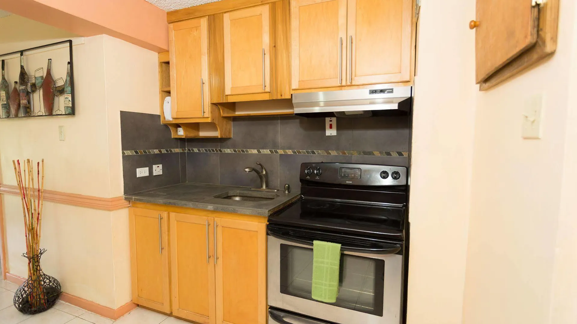 New Kingston C A Guest Apartments I